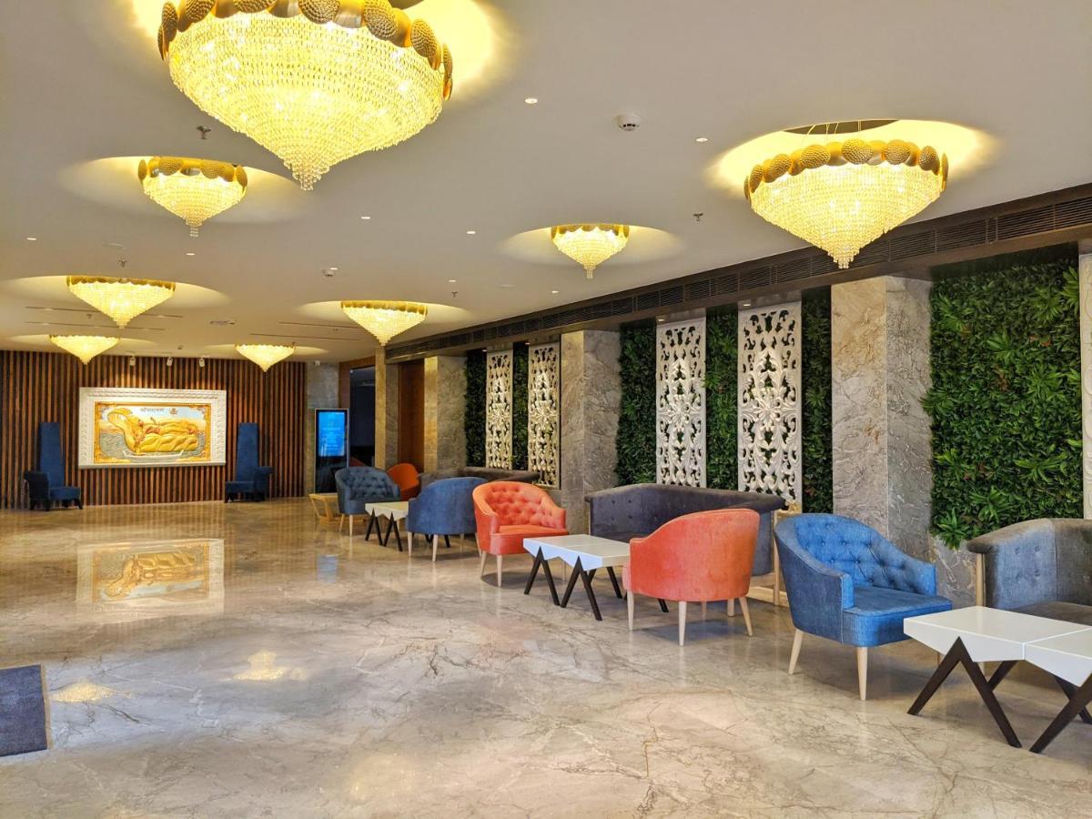 Howard Johnson By Wyndham Udaipur Roop Nagar Εξωτερικό φωτογραφία