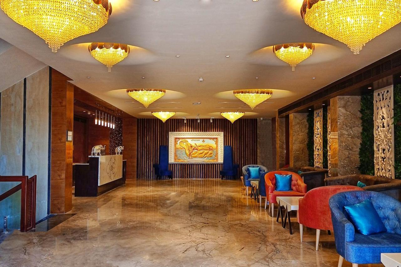 Howard Johnson By Wyndham Udaipur Roop Nagar Εξωτερικό φωτογραφία